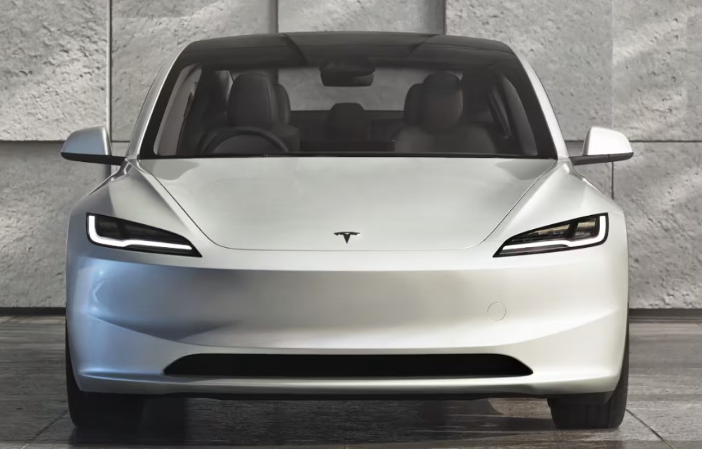 都内で車とか要らないでしょ派がテスラを買った日